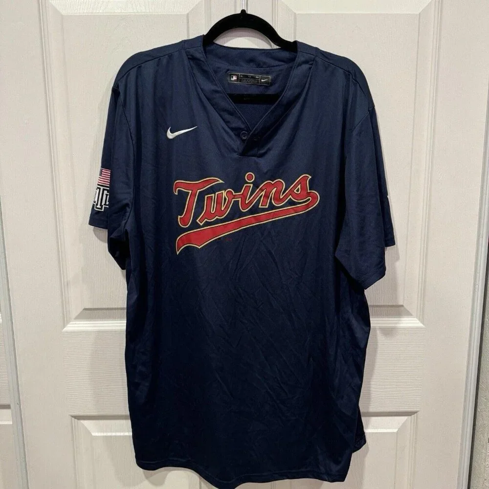 MLB Twins Jersey Style Shirt‎ Mens League Nike Medium Blue Short Sleeve #16